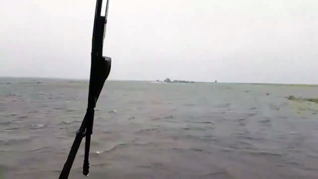 Ces camions donnent l'impression de rouler en pleine mer