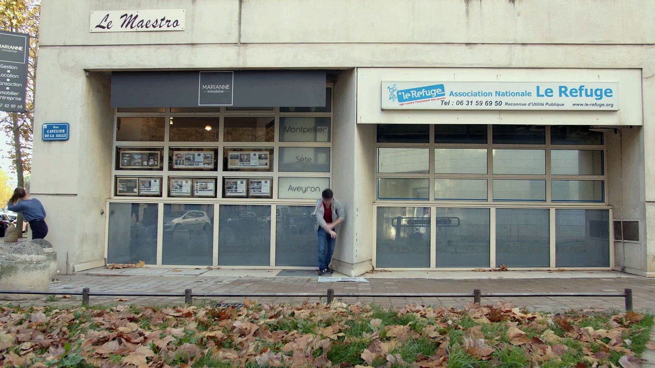 INSÉREZ UN TITRE ICI - (Court-métrage burlesque)