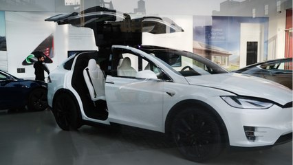 Five Things Tesla Workers Want You To Know About Tesla Cars
