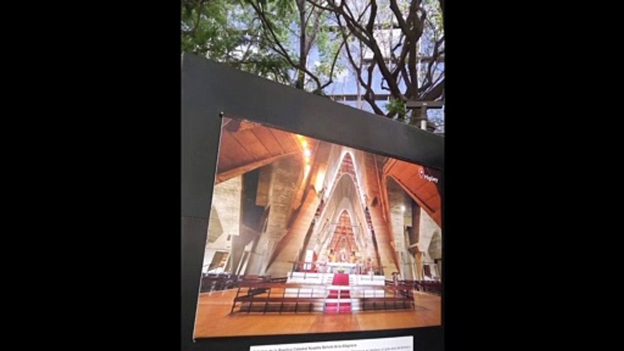 Visitando Exposición 'República Dominicana' en Paseo de la Reforma (#V26)