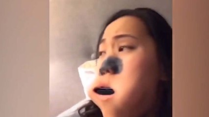 Video: संगीत सुनाते वक्त लड़की के मुंह में फंसा माउथ ऑर्गन, बोली- मैंने गलत किया