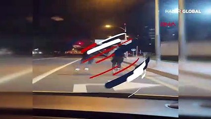 Yol ortasında halaylı ve patenli yolculuk