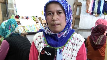 Köylü Kadınlar 1 Milyon Düğümle Bir Metre Halı Dokuyor