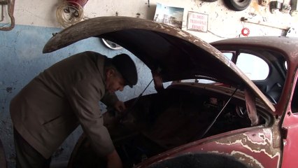 Klasik otomobillere adanmış bir hayat