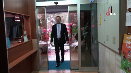 Darbeciler ekmeğinden etti, çorap satarak hayata tutundu