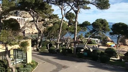 Sonne, Strand, Seeigel: Quarantäne auf Französisch