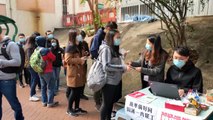 Koronavirüs salgınına karşı sağlık çalışanları grevde - HONG
