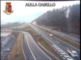Massa Carrara - 90enne guida contromano in Autostrada, patente ritirata (01.02.20)
