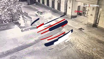 Çalıntı araçla İçişleri Bakanlığına çarptı