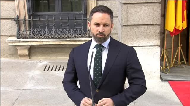 Abascal: Los 'capos' de este Gobierno se atreven a atacar al Rey