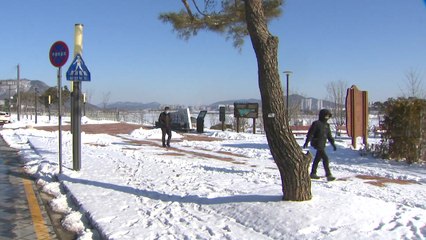 [날씨] 내일 밤 눈 뒤 강력 한파...빙판길 이어 면역력 비상 / YTN