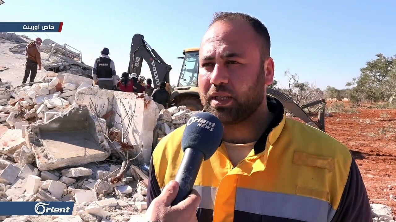 مقتل 7 مدنيين جراء قصف طيران الاحتلال الروسي لبلدة سرمين بريف إدلب