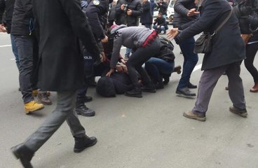 Polisten "Ensar" protestosuna müdahale