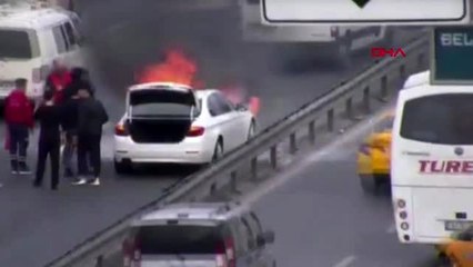 İstanbul-bakırköy d-100'de otomobil yangını