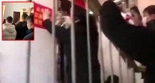 Çin'den korkunç görüntüler! Karantinadaki kadın barikatla eve hapsedildi
