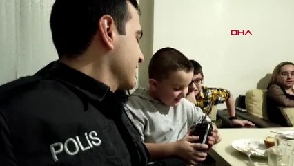 Kocaeli polisten, tuana'ya sürpriz doğum günü