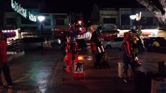 Kuching Waterfront, Sarawak - Night Live showtime