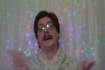 1635.WHAT HAPPENS TO THE EYE SPOTS ON GIANT PANDAS WHEN THEY GET OLDER.