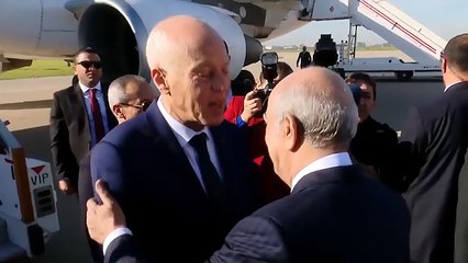 جيران ليبيا.. تونس والجزائر تبحثان عن حل سلمي لها