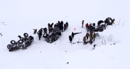 Milli Savunma Bakanlığı'na ait uçak, Van'da yaşanan çığ felaketine destek için yola çıktı