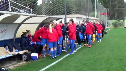 Download Video: Spor rusya u17 kadın milli futbol takımı, slovenya'yı 2 - 1 yendi