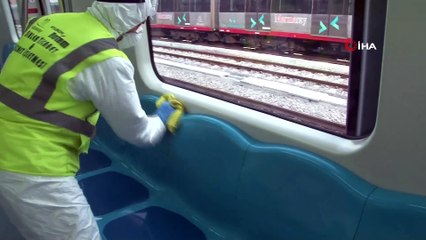 Günde 500 bin kişinin yolculuk ettiği Marmaray her gün tepeden tırnağa temizleniyor