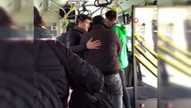 'Üstü kirli' diye küçük çocuğu otobüsten attı, çocuğu savunan yolcunun ise gırtlağını sıktı
