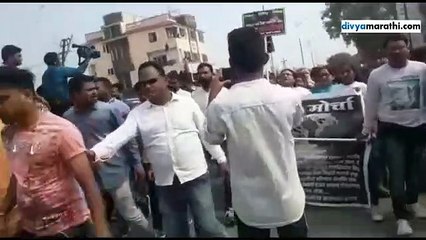 घटनेच्या निषेधार्थ हजारोंच्या संख्येने नागरिक उतरले रस्त्यावर