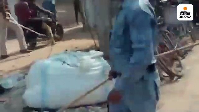 प्रदर्शन कर रहे दारोगा भर्ती के अभ्यर्थियों पर पुलिस ने किया लाठीचार्ज, आंसू गैस के गोले भी दागे