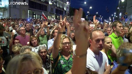 Macron reaviva las relaciones de Francia con Polonia