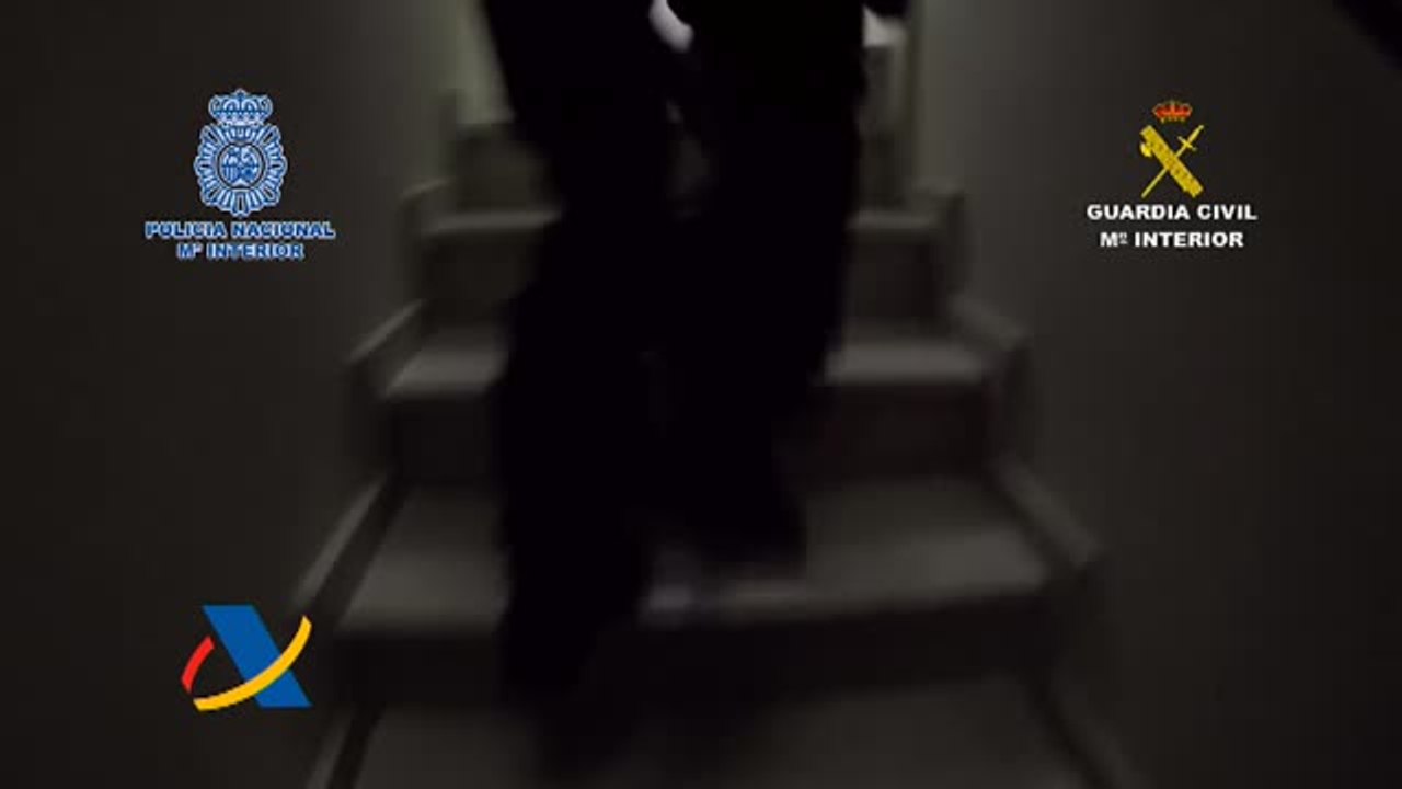 Impactantes imágenes de la desarticulación de una organización criminal internacional en Canarias