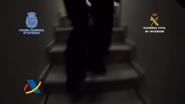 Impactantes imágenes de la desarticulación de una organización criminal internacional en Canarias