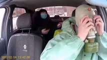 Rusya'da taksi şoförleri Koronavirüs'e karşı nükleer felaketlerde kullanılan maskelerle önlem alıyor