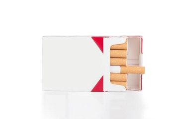 Les saisies de tabac de contrebande ont augmenté de moitié cette année en France