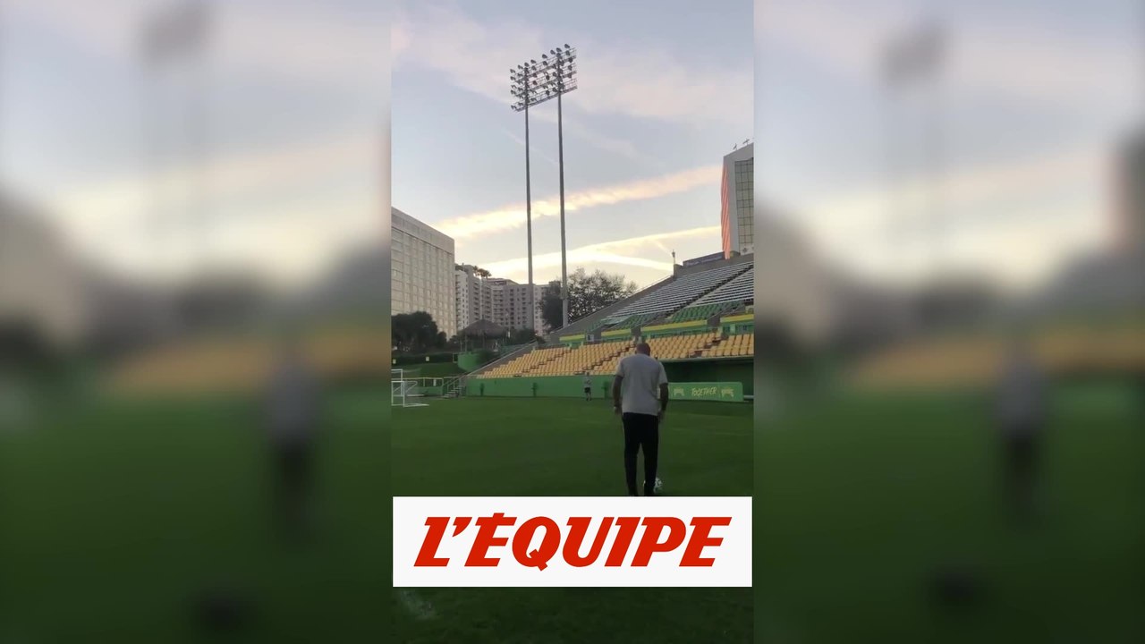 La belle frappe excentrée de Thierry Henry - Foot - MLS - WTF