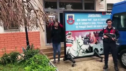 Sürat teknesiyle Kıbrıs'a kaçmaya çalışan göçmenler yakalandı