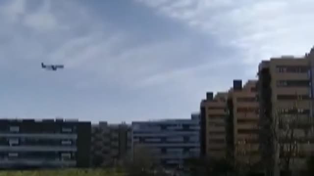 Felicitaciones al comandante del avión de Air Canada que tuvo que realizar ayer un aterrizaje de emergencia en el aeropuerto de Madrid