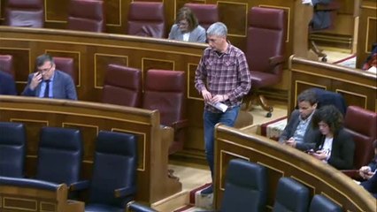 Bildu a Suárez Illana que les ha vuelto a dar la espalda: "Juega a jurado de La Voz, pero aquí estamos otra vez"