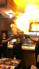 Flamber des plats dans un restaurant : mauvaise idée
