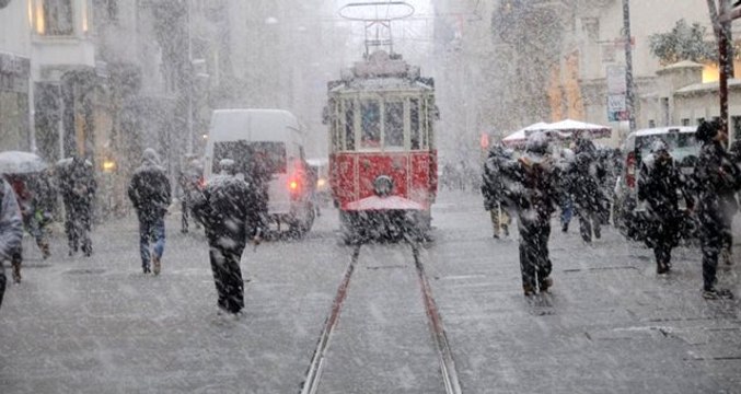 Meteoroloji uzmanı: İstanbul için beklenen kar yağışında ortalama 5 cm kar göreceğiz