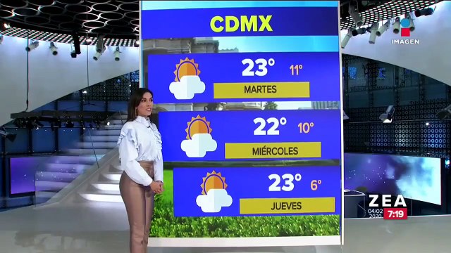 Civiles en Apatzingán lanzan huevos a elementos de la Guardia Nacional