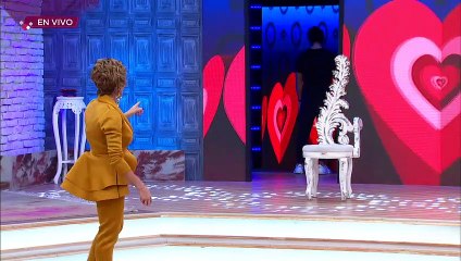 ¡Ernesto es amoroso amistoso! | Enamorándonos