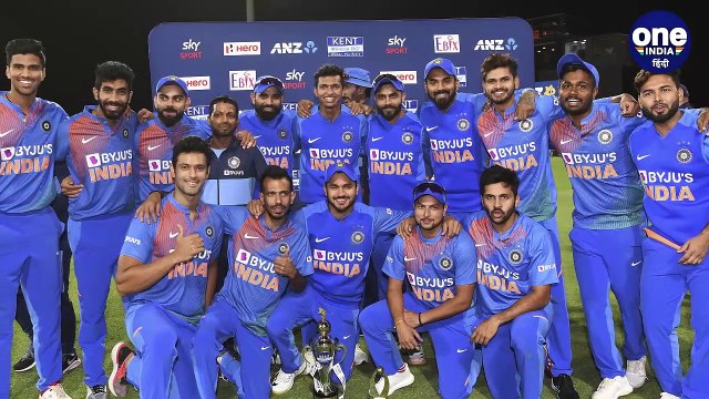 IND vs NZ 1st ODI: Mayank Agarwal out for 32,Tim Southee Stirkes for New Zealand | वनइंडिया हिंदी