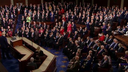 Trump alardea de sus promesas "cumplidas" ante un Congreso dividido