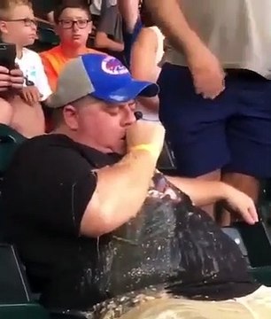 Ce gars a passé un très mauvais moment pendant un match