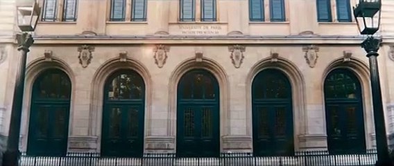 Marie Curie'nin hayatını anlatan "Radioactive"den bir fragman daha