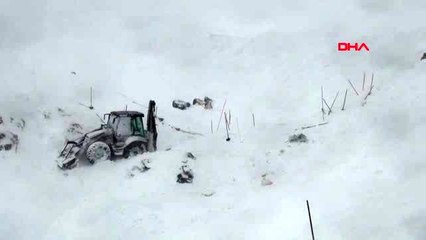 Van çığ altında kalan minibüsten gündüz görüntüleri-4