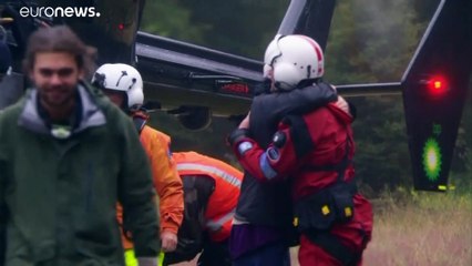 Százakat mentenek helikopterrel az árvízből Új-Zélandon