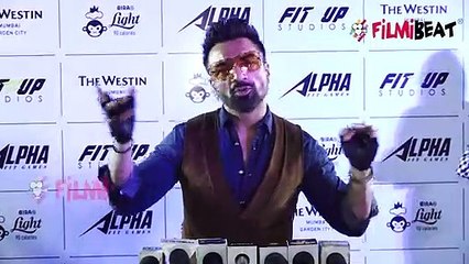 Bigg Boss 13: Paras Chhabra पर जमकर बरसें Ajaz Khan, Akanksha Puri को किया Support | FilmiBeat