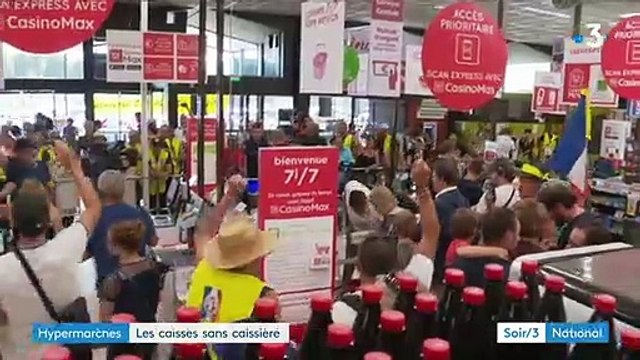 Angers: L'ouverture du premier supermarché sans caissière hier après-midi a viré au fiasco technique et à la pagaille avec des manifestants dans les allées